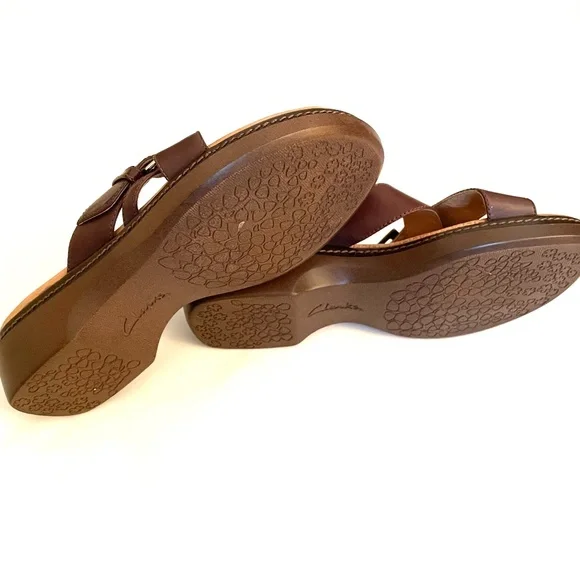 Clarks Brown Leather Sandals - Picture 3 of 3
